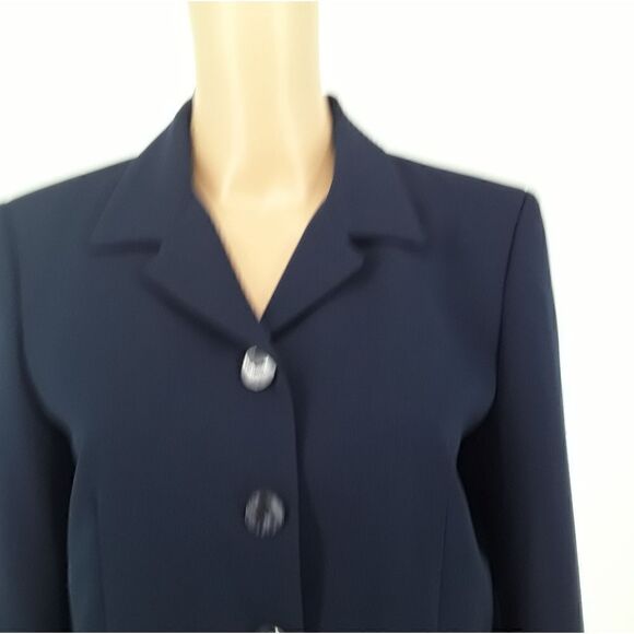 NWT Signature for You Lightweight Seasonless Navy Blue Blazer Size 8 - Picture 3 of 7